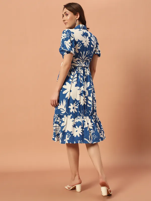 Midi_Length_Shirt_Dress_With_Short_Puff_Sleeves_&_Tie_Up_Belt_At_Waist