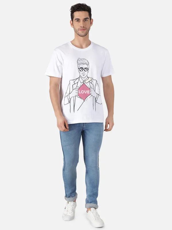 Graphic_Print_Men_Round_Neck_White_T-Shirt