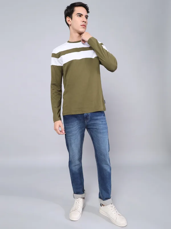 Dark_Green_And_White_Solid_Men_Round_Neck_Dark_Green,_White_T-Shirt
