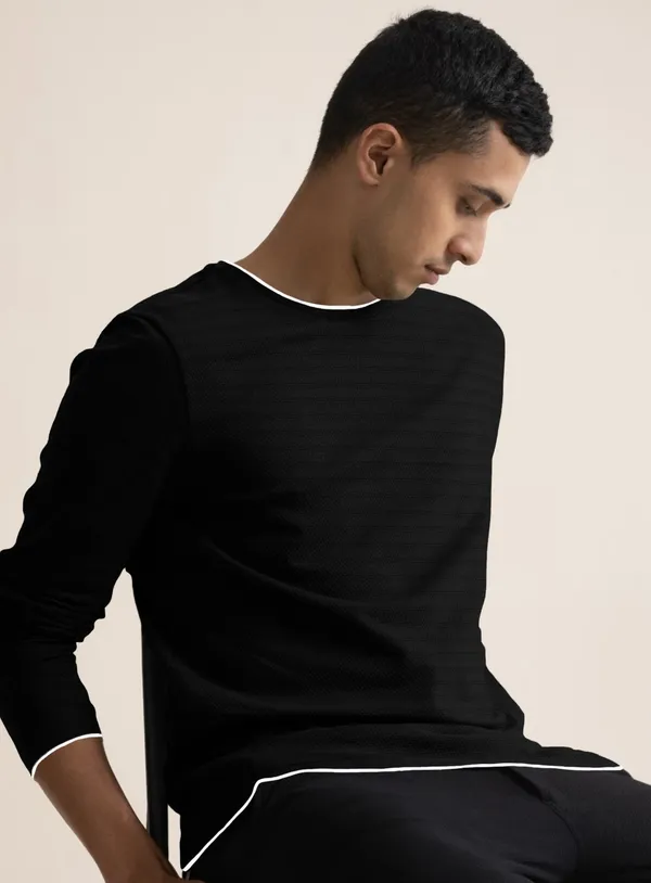 Black_Solid_Men_Round_Neck_Black_T-Shirt
