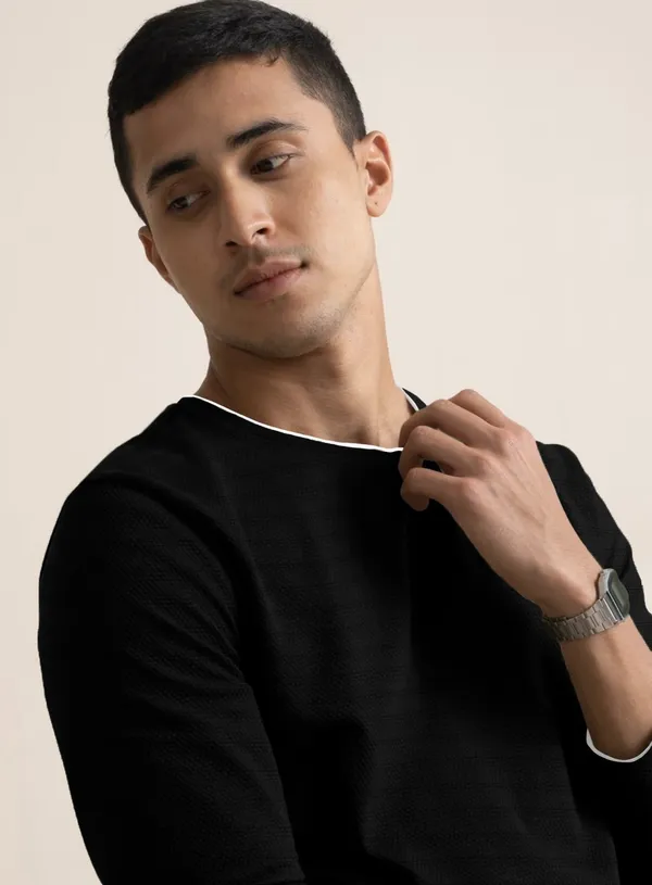Black_Solid_Men_Round_Neck_Black_T-Shirt