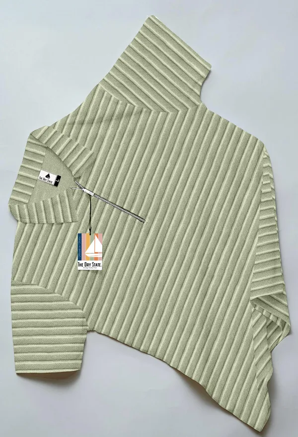 Mens_Half_Sleeve_Collared_Textured_Knit_Tshirt_With_Zipper_Neck_Details