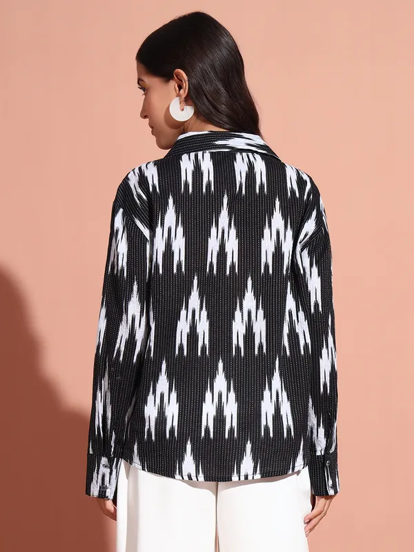 S_Ikkat_Print_Katha_Shirt_In_Full_Sleeves