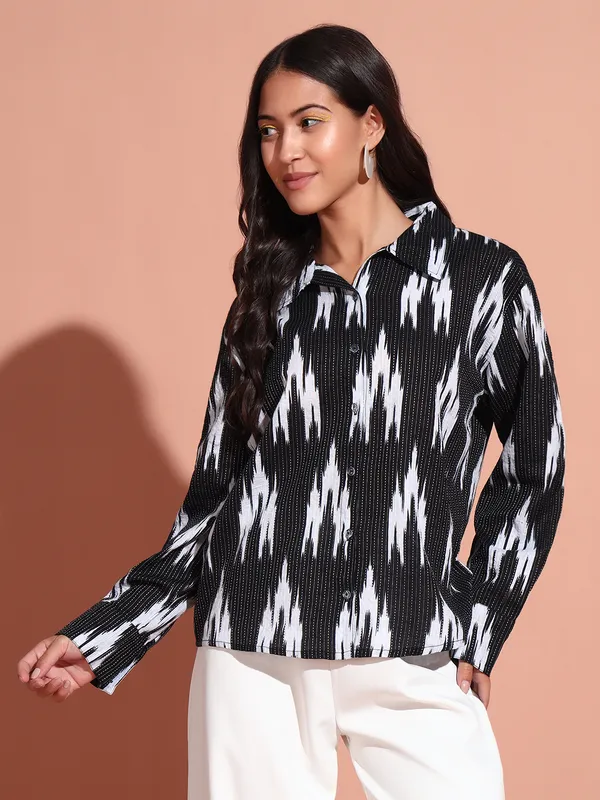 S_Ikkat_Print_Katha_Shirt_In_Full_Sleeves