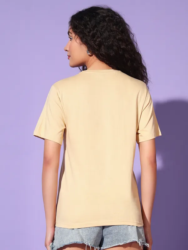 Loose_Fit_Tshirt_With_Quirky_Graphic_At_Front