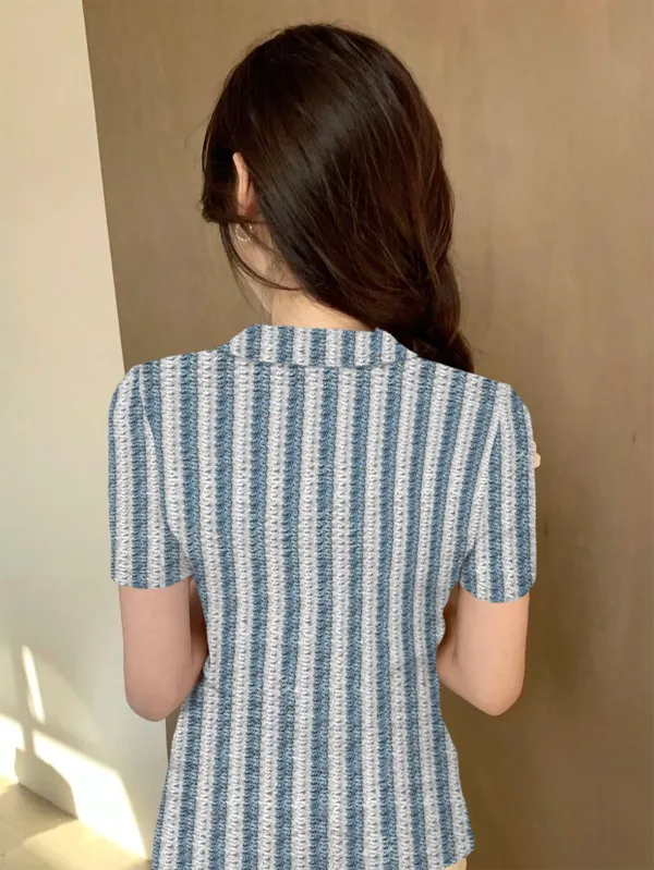 Textured_Collar_T-Shirt_With_Short_Sleeve