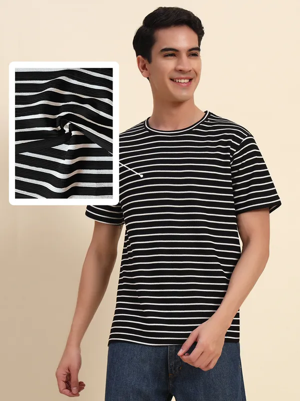 Striped_Men_Round_Neck_Black,_White_T-Shirt