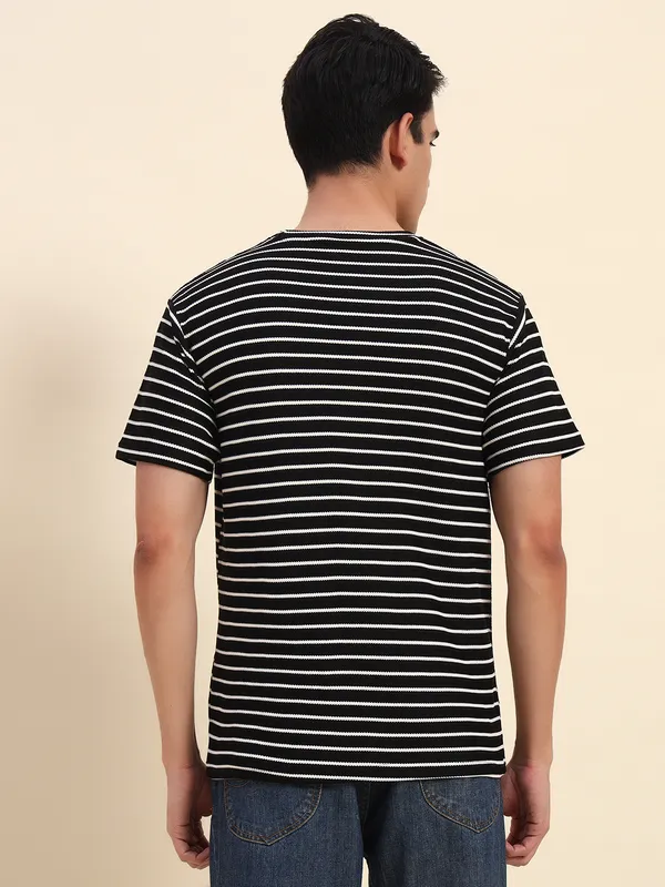 Striped_Men_Round_Neck_Black,_White_T-Shirt