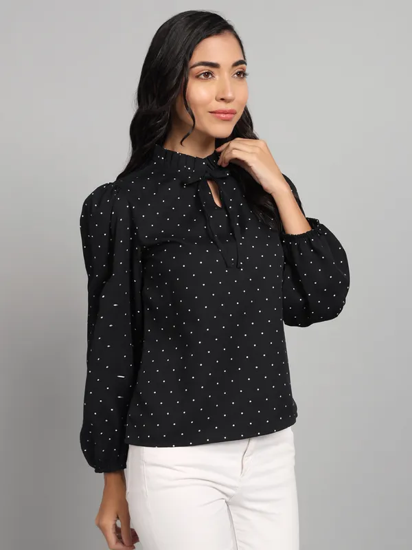 Casual_Printed___Black,_White_Top
