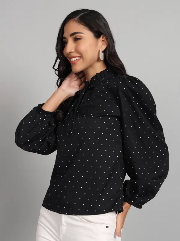 Casual_Printed___Black,_White_Top