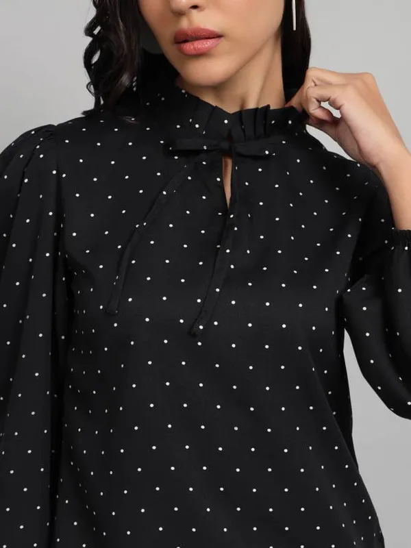 Casual_Printed___Black,_White_Top