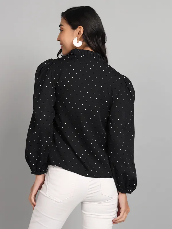 Casual_Printed___Black,_White_Top