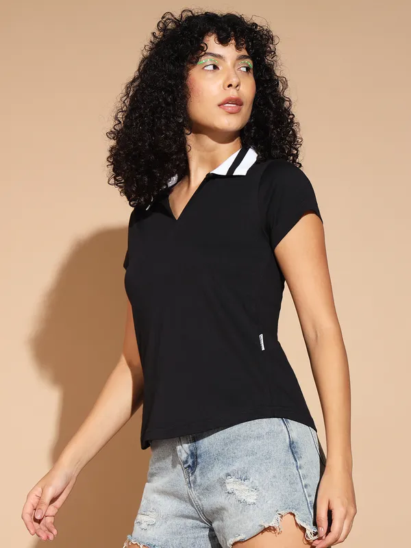 Solid___Polo_Neck_Black_T-Shirt