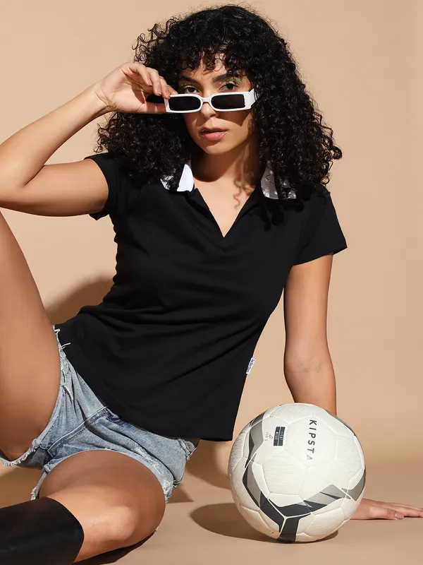 Solid___Polo_Neck_Black_T-Shirt
