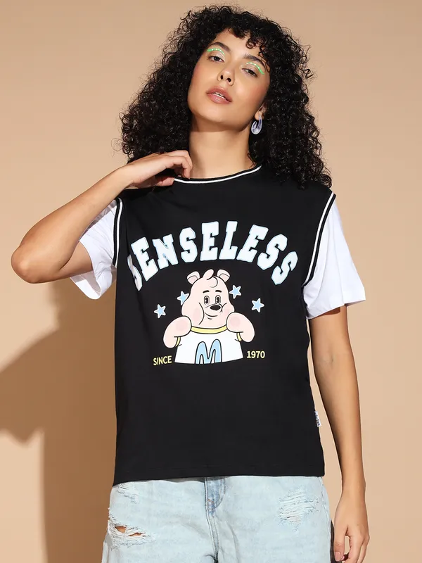 Loose_Fit_Half_Sleeve_Rugby_Style_Tshrit_With_Contrast_Striepd_Neck_Rib_Details_With_Front_Placement_Cute_Teddy_Print