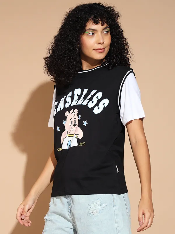 Loose_Fit_Half_Sleeve_Rugby_Style_Tshrit_With_Contrast_Striepd_Neck_Rib_Details_With_Front_Placement_Cute_Teddy_Print