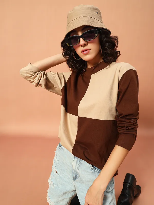 Solid___Color_Blocked_High_Neck_Full_Sleeve_Tshirt