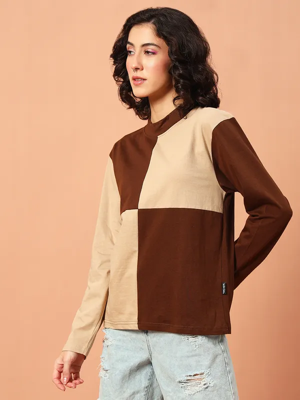 Solid___Color_Blocked_High_Neck_Full_Sleeve_Tshirt