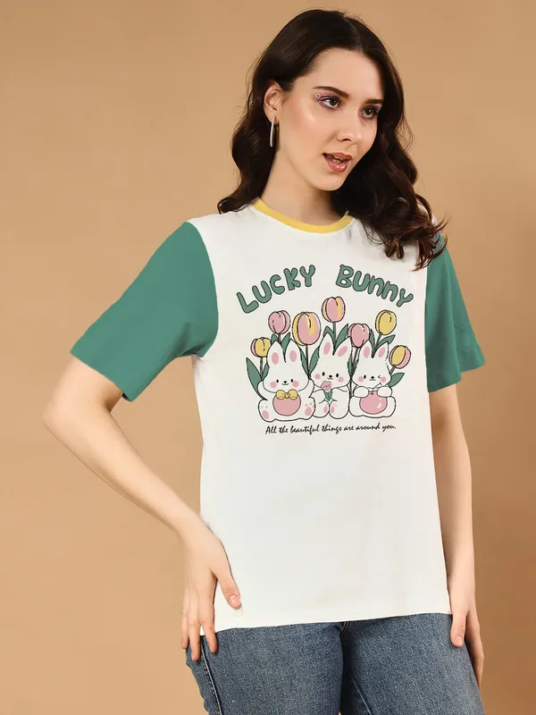 Loose_Fit_Half_Sleeve_Colorblock_T-Shirt_With_Bunny_Graphic_At_Front__&_Contrast_Neck_Rib_Details