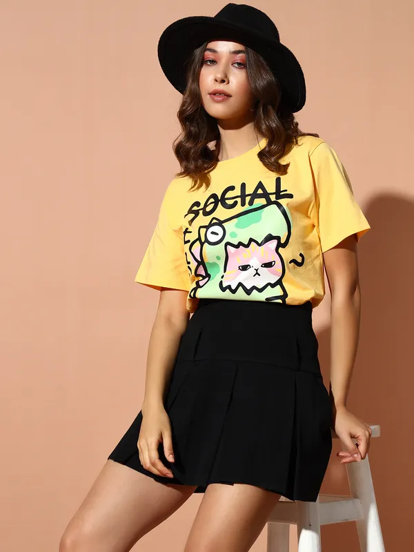 Printed___Round_Neck_Yellow_T-Shirt