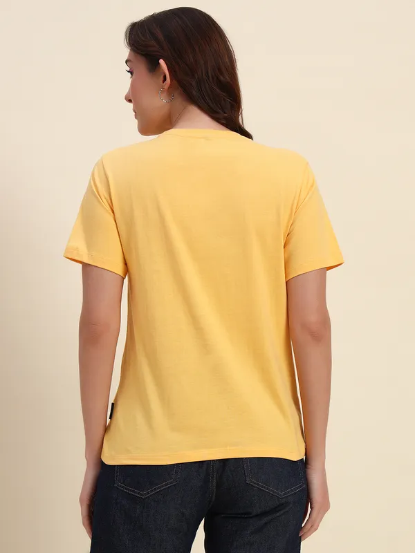 Loose_Fit_Bunny_Graphic_Print_T-Shirt