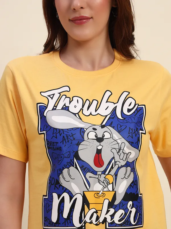 Loose_Fit_Bunny_Graphic_Print_T-Shirt