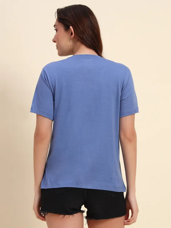 Printed___Round_Neck_Blue_T-Shirt_With_Cute_Cat_Print