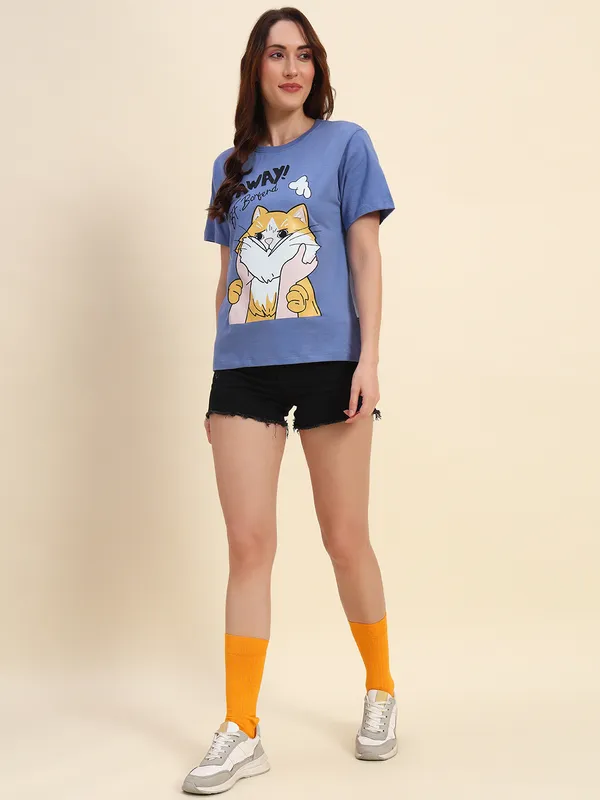 Printed___Round_Neck_Blue_T-Shirt_With_Cute_Cat_Print