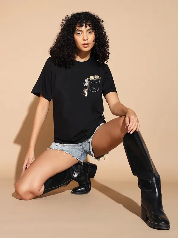 The_Dry_State_Graphic_Print_Women_Round_Neck_Black_T-Shirt