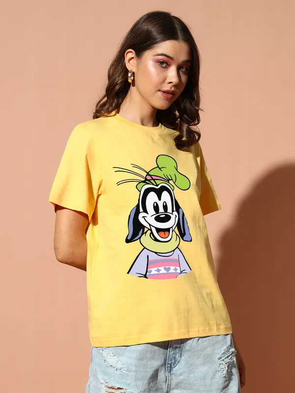Women's_Yellow_Relaxed_Fit_Graphic_T-Shirt_with_Goofy_Cartoon_Print