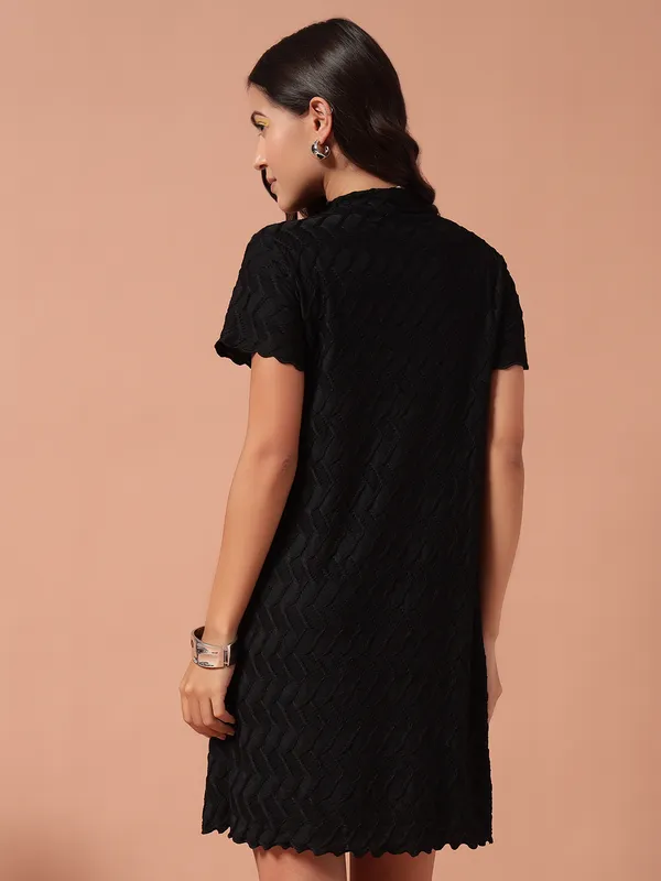 T_Shirt_Black_Dress