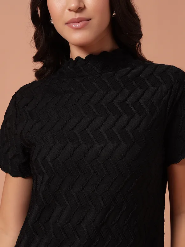 T_Shirt_Black_Dress