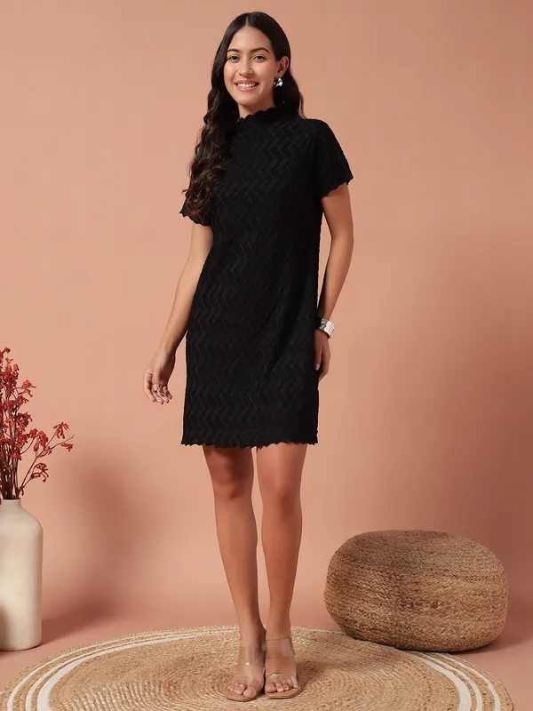 T_Shirt_Black_Dress