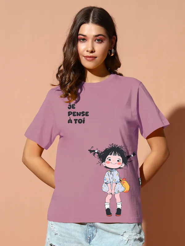 Women's_Loose_Fit_Half_Sleeve_Tshirt_cute_little_girl_print_at_front