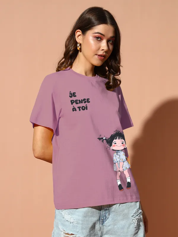 Women's_Loose_Fit_Half_Sleeve_Tshirt_cute_little_girl_print_at_front