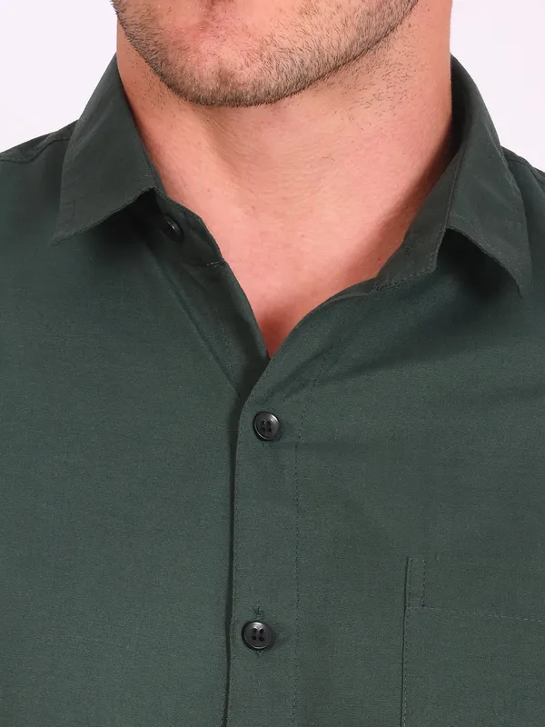 Bottle_Green_Trendy_Design_Premium_Cotton_Shirt_For_Men