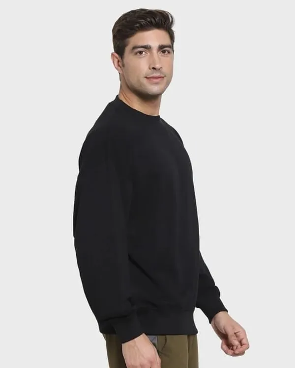 Black_Trendy_Design_Premium_Sweatshirt_For_Men