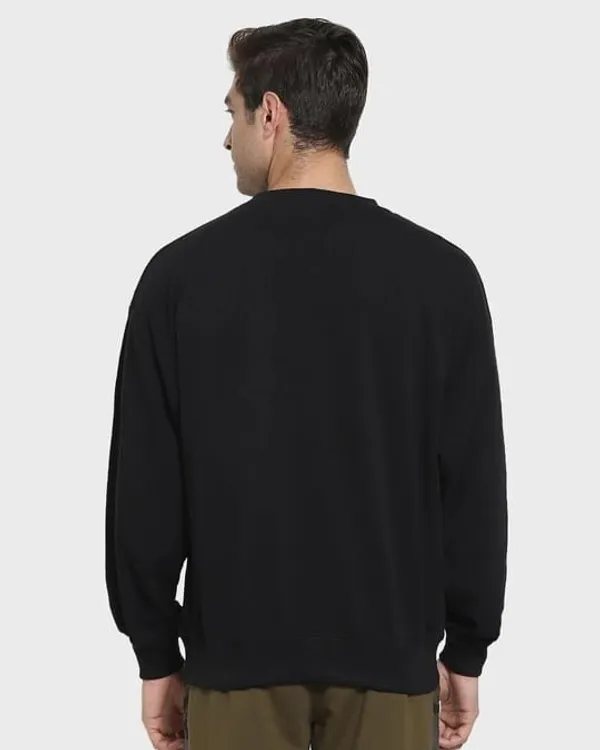 Black_Trendy_Design_Premium_Sweatshirt_For_Men