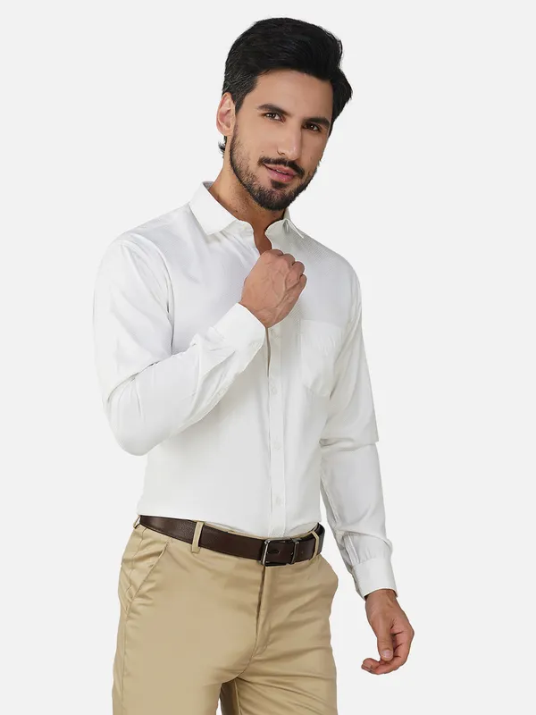 White_Trendy_Design_Plain_Shirt_For_Men