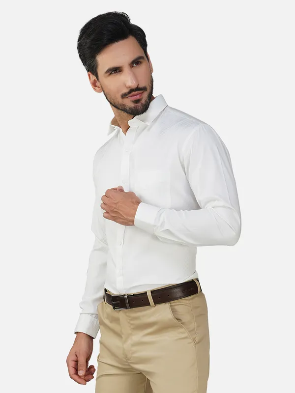 White_Trendy_Design_Plain_Shirt_For_Men