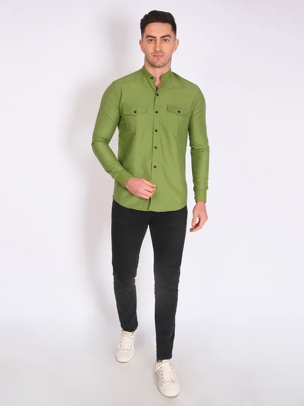 Olive_Trendy_Design_Mandarin_Collar_Double_Pocket_Shirt_For_Men