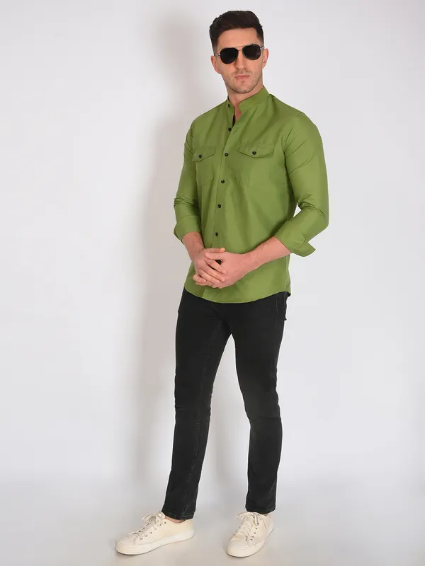 Olive_Trendy_Design_Mandarin_Collar_Double_Pocket_Shirt_For_Men