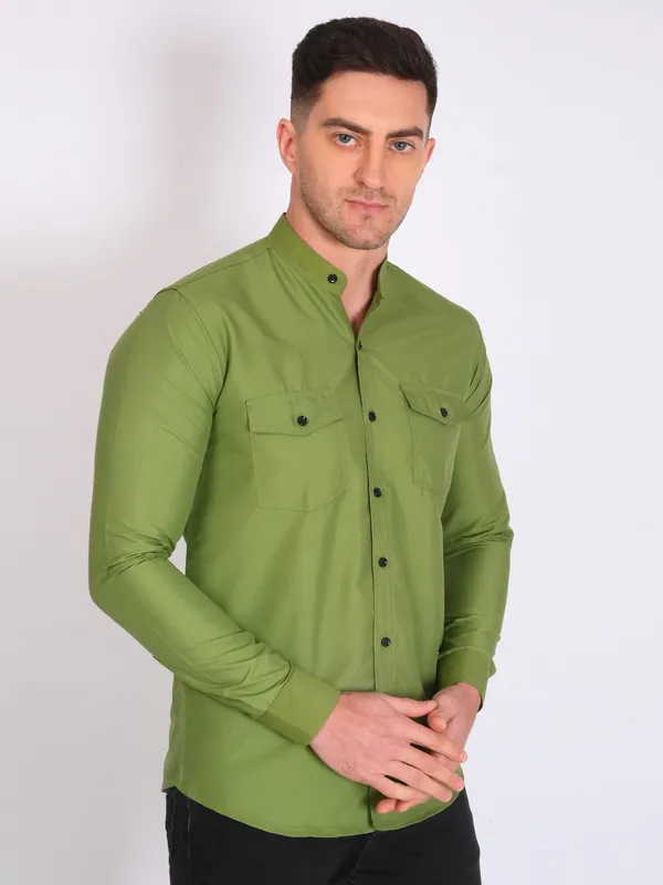 Olive_Trendy_Design_Mandarin_Collar_Double_Pocket_Shirt_For_Men