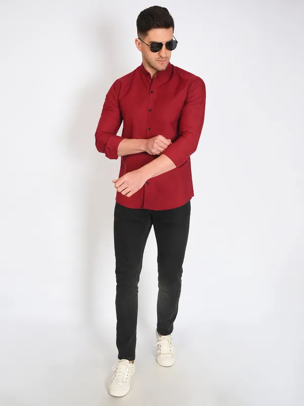 Red_Trendy_Design_Mandarin_Collar_Cotton_Blend_Solid_Shirt_For_Men