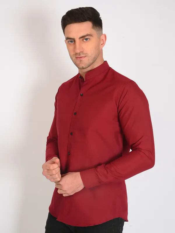 Red_Trendy_Design_Mandarin_Collar_Cotton_Blend_Solid_Shirt_For_Men