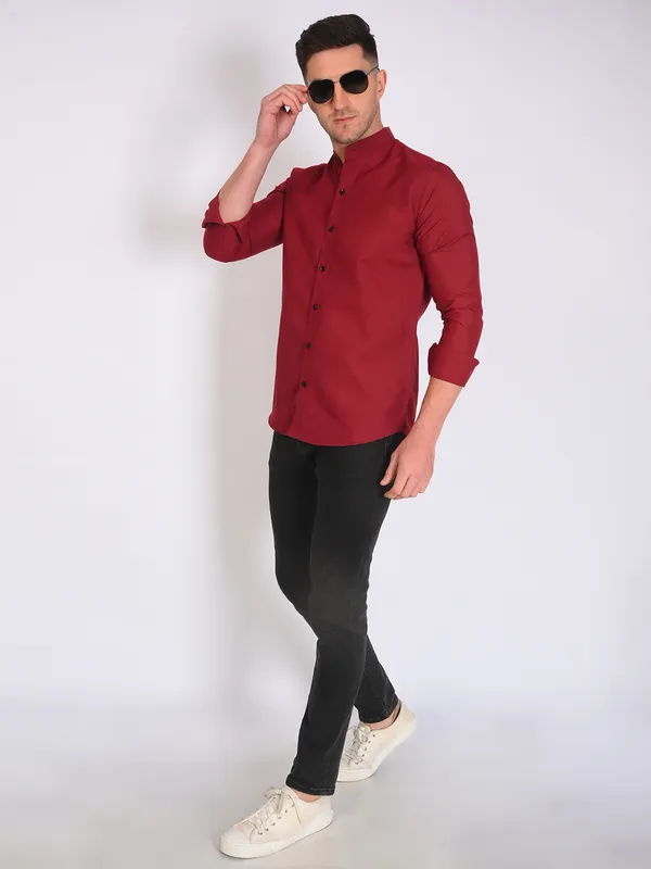 Red_Trendy_Design_Mandarin_Collar_Cotton_Blend_Solid_Shirt_For_Men