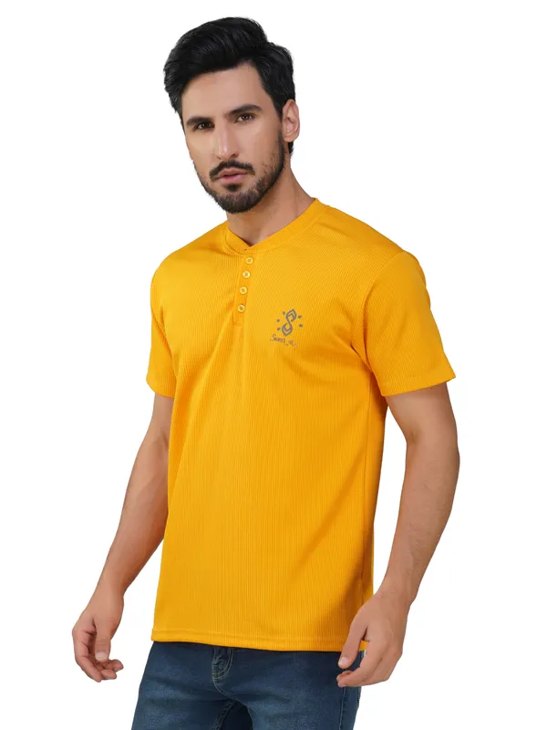 Yellow_Trendy_Design_Mandarin_Collar_Bamboo_fabric_T-Shirt_For_Men