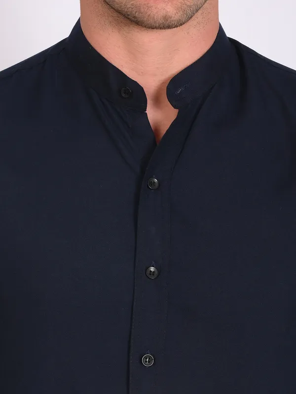 Navy_Trendy_Design_Mandarin_Collar_Cotton_Blend_Solid_Shirt_For_Men