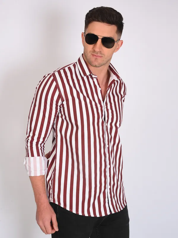 Maroon_Trendy_Design_Cotton_Casual_Stripe_Printed_Slim_Fitting_Cotton_Blend_Shirts_For_Men