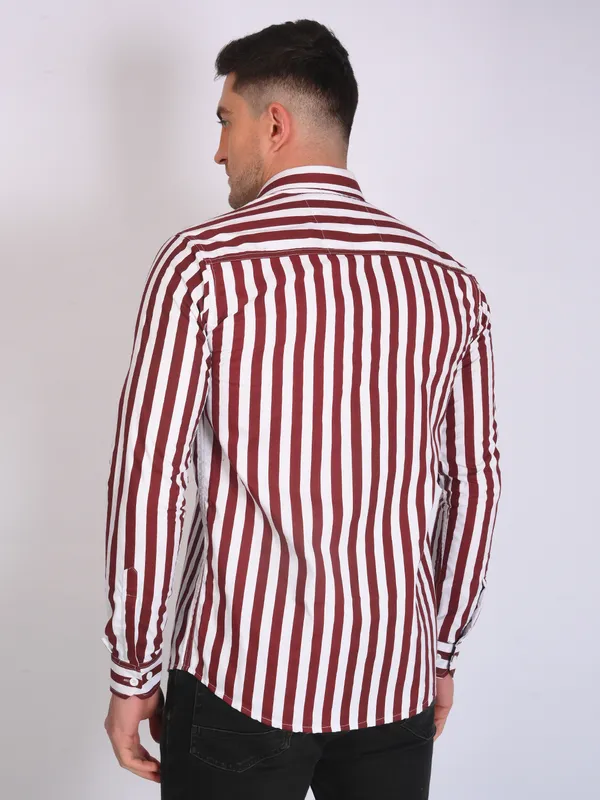 Maroon_Trendy_Design_Cotton_Casual_Stripe_Printed_Slim_Fitting_Cotton_Blend_Shirts_For_Men